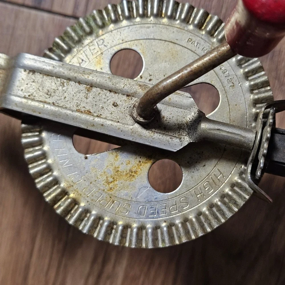 Vintage Ekco High Speed Super Center Drive Beater Red Wood Handle Hand Egg Mixer